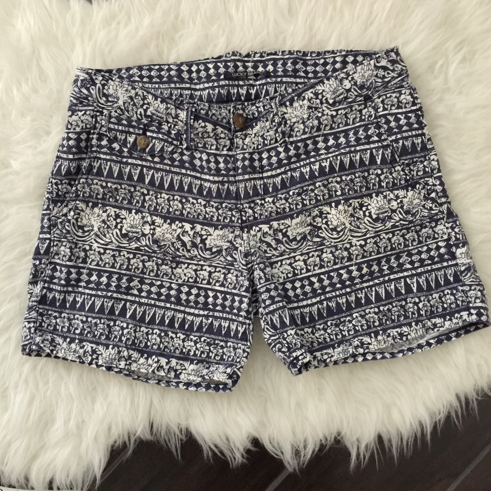 Lucky brand blue white pattern shorts. Boho shorts